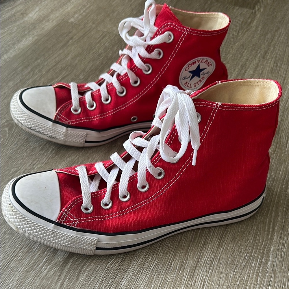 Converse All Star Red Canvas High-Tops Size 9